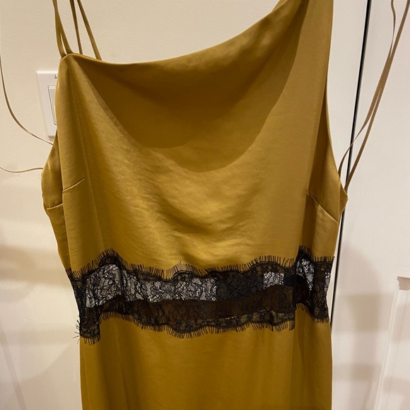 Zara satin dress. - Picture 2 of 4